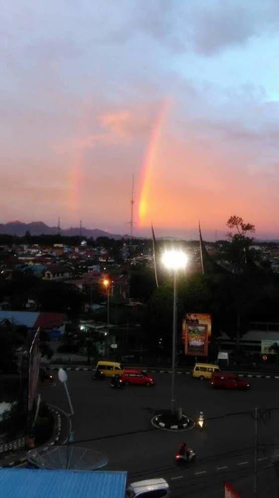 Hotel Yuriko Bukittinggi Zewnętrze zdjęcie