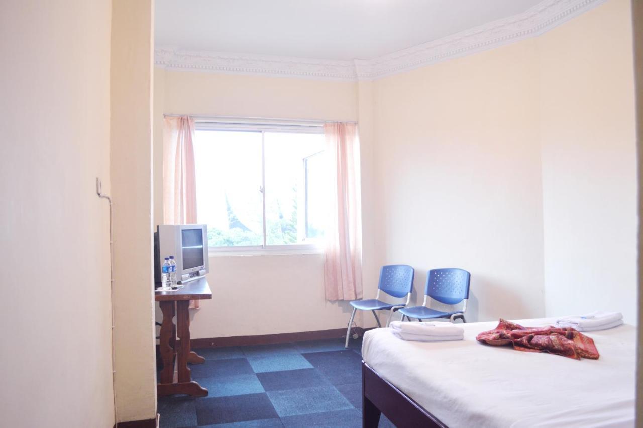 Hotel Yuriko Bukittinggi Zewnętrze zdjęcie