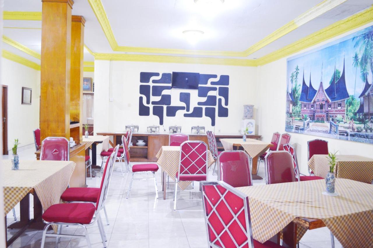 Hotel Yuriko Bukittinggi Zewnętrze zdjęcie